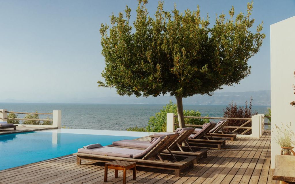 14 POOLSIDE VIEW 1 1024x640 - Paleros Dream Homes